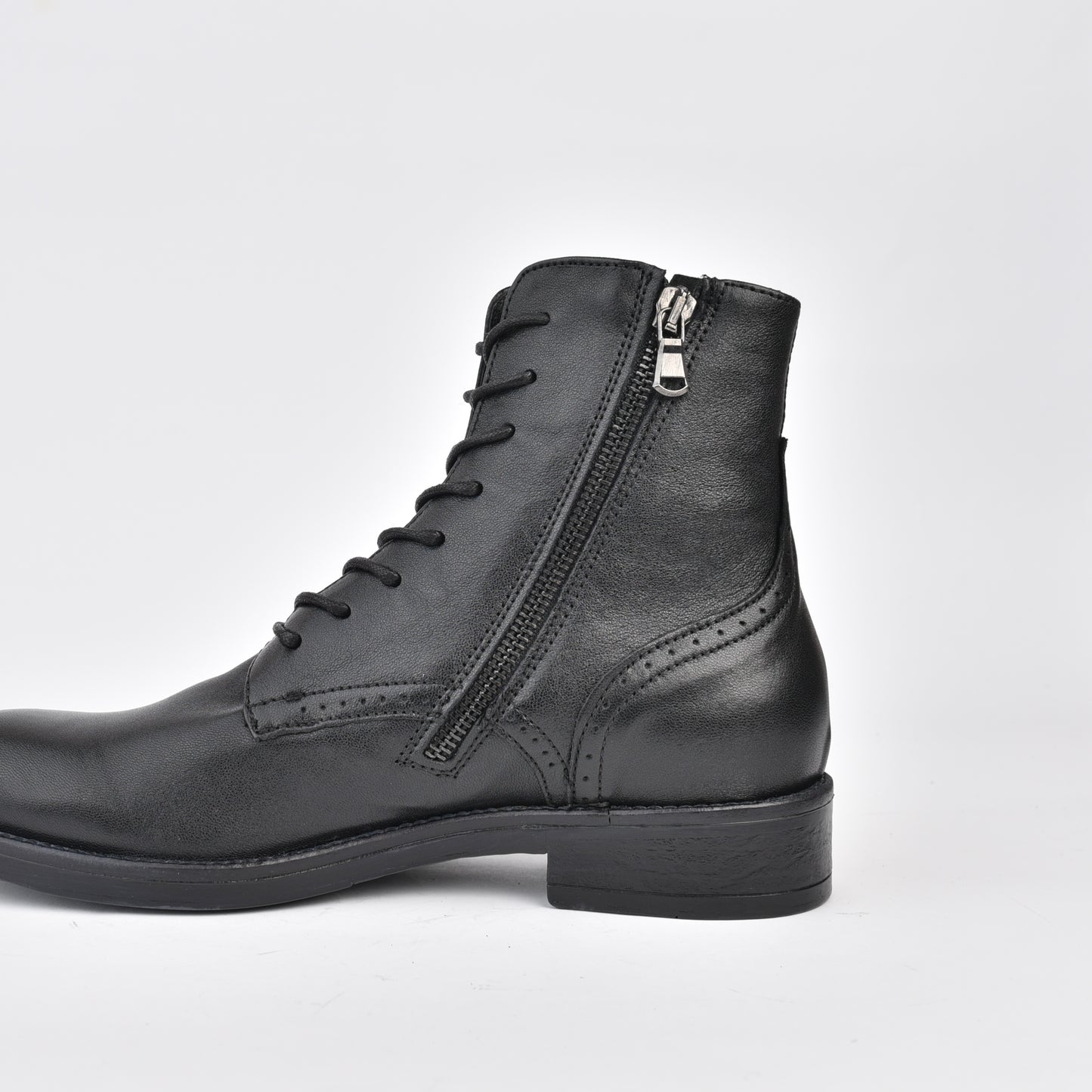 Kebo Italian 100% Genuine Leather boots for women in Black