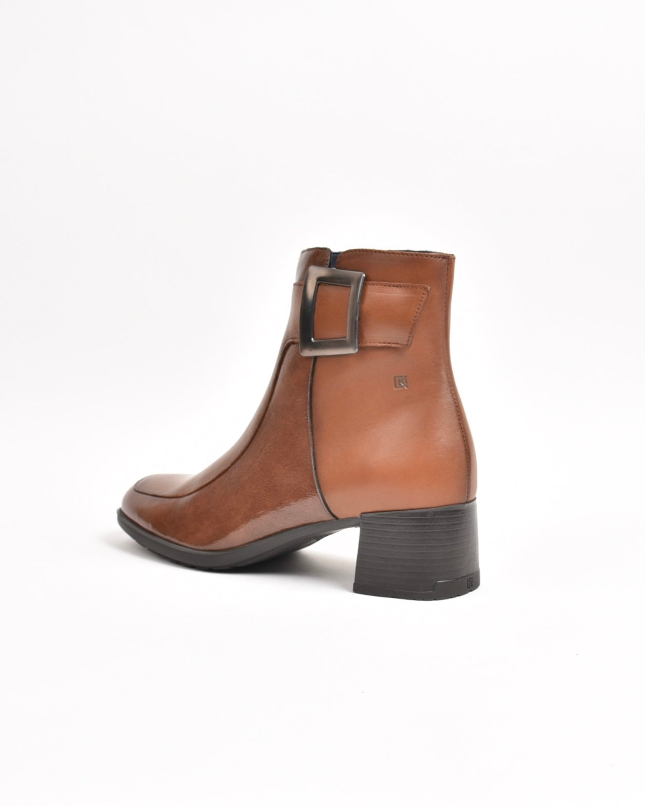 Fluchos classic med hell boots for women in camel