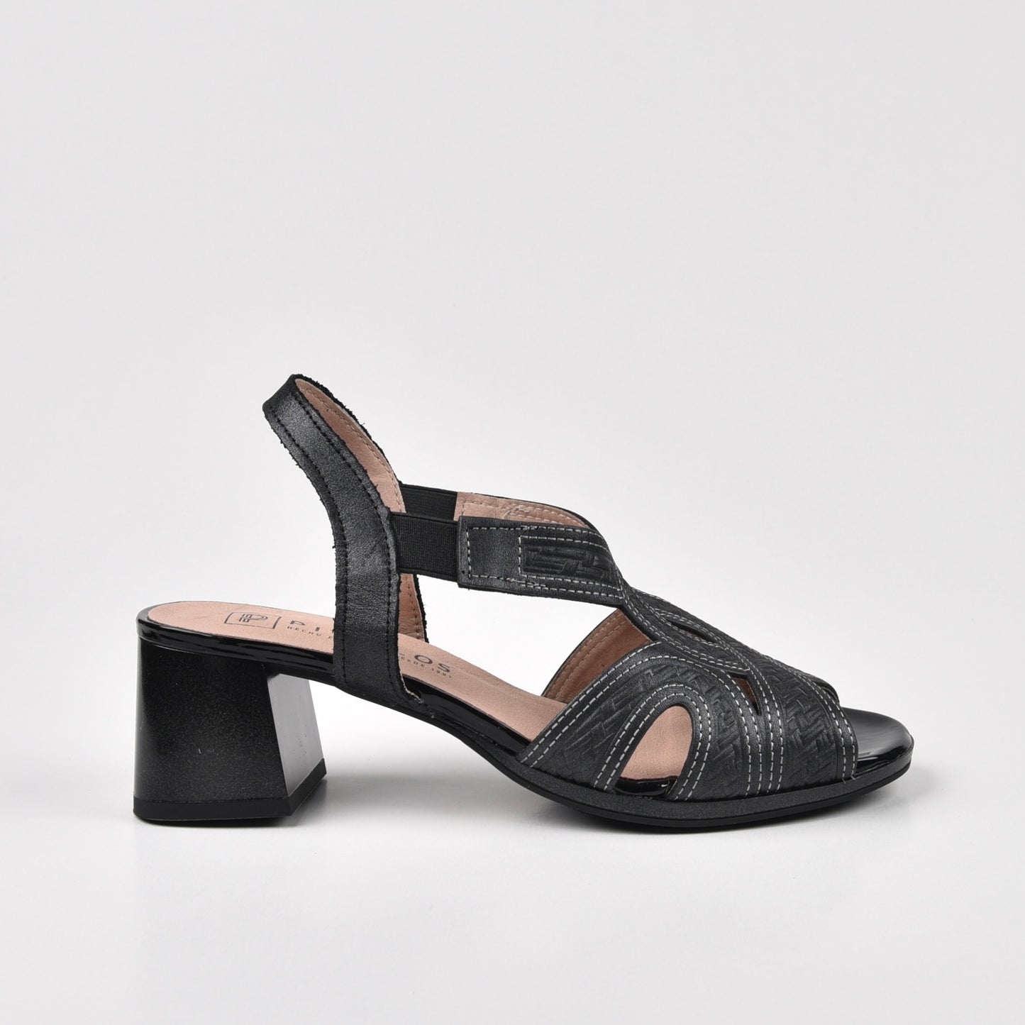 Pitillos Spanish Classic Medium Heel Sandal for Women in Black.