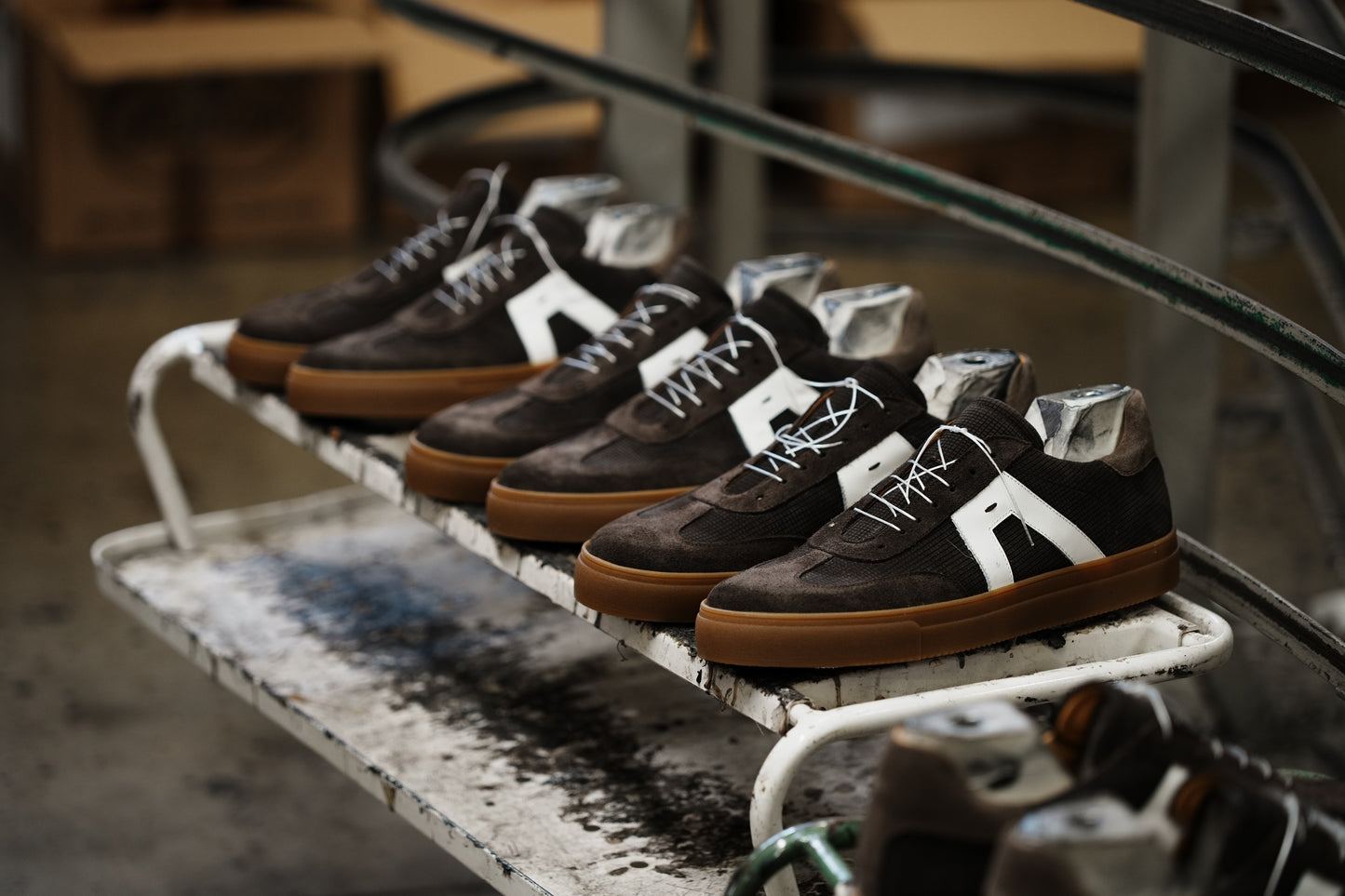 Shalapi Napoli sneaker for men in suede brown