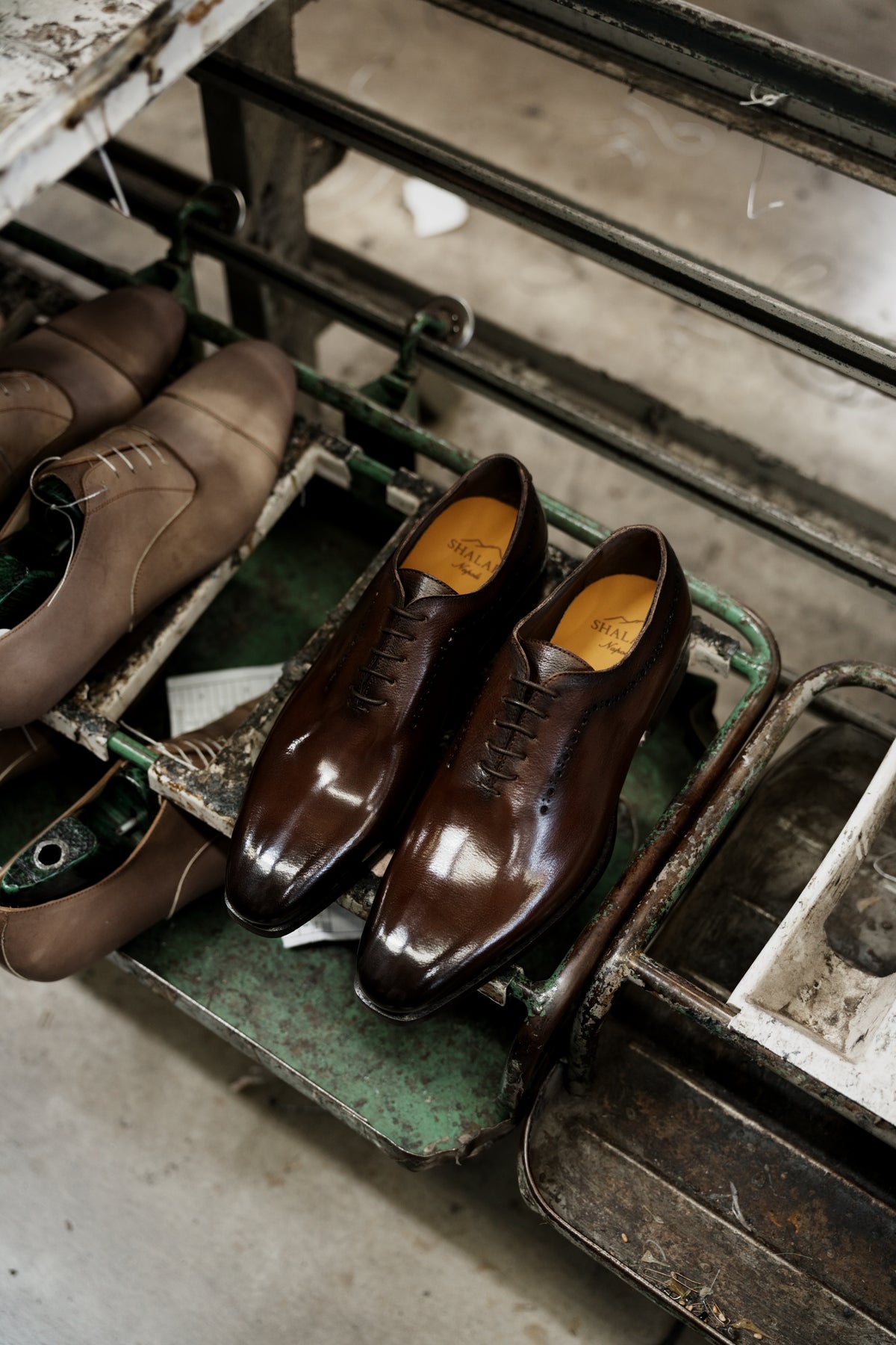 Shalapi Napoli shoes for men in buffalo brown
