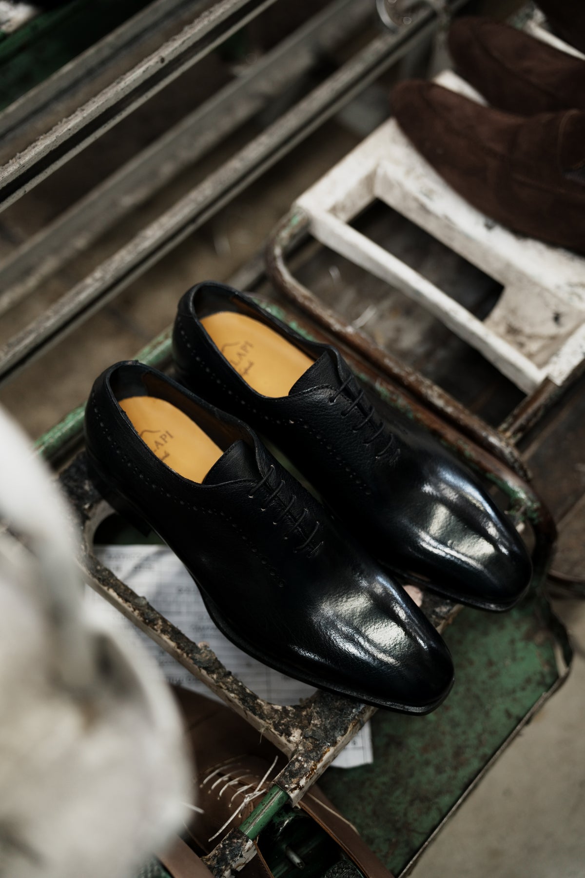 Shalapi Napoli shoes for men in buffalo black