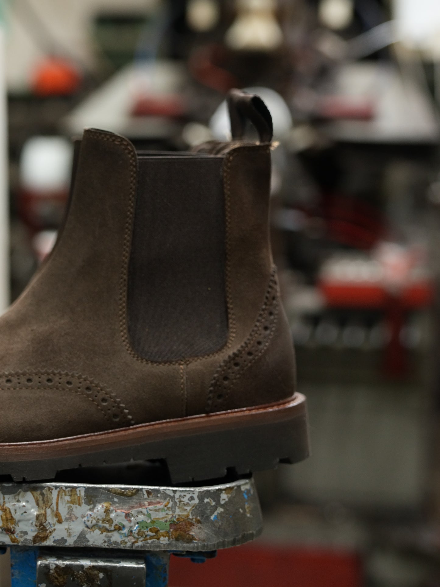 Shalapi Napoli Chelsea boots for men in suede brown
