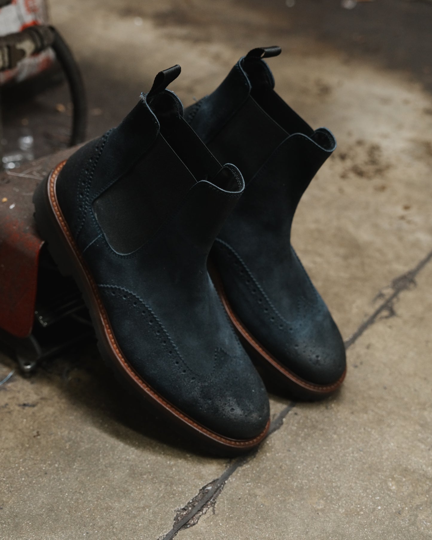 Shalapi Napoli Chelsea boots for men in suede blue