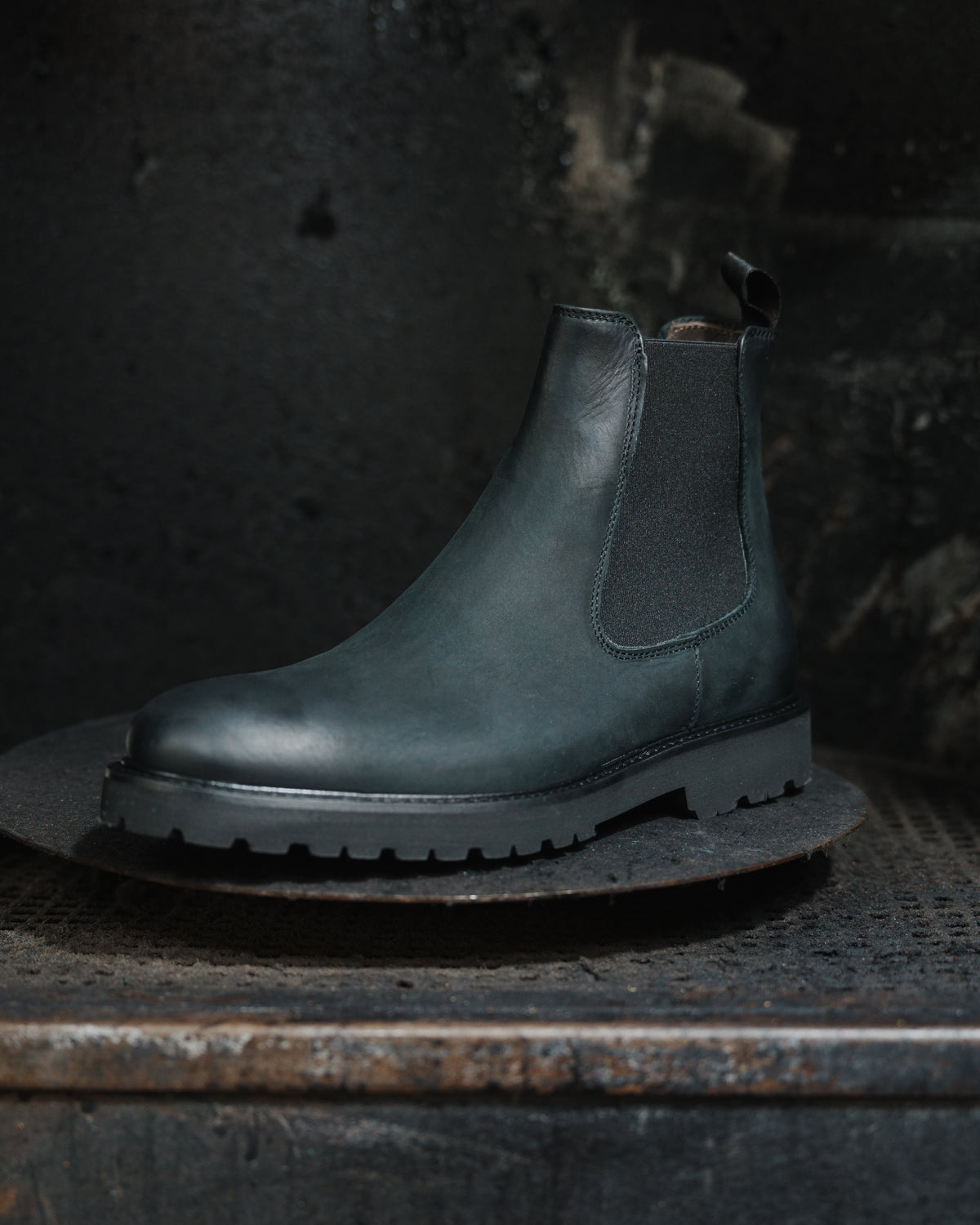 Shalapi Napoli Chelsea boots for men in horse leather in black