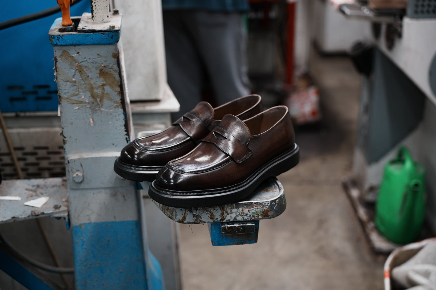 Shalapi Napoli loafers shoes for men in buffalo brown