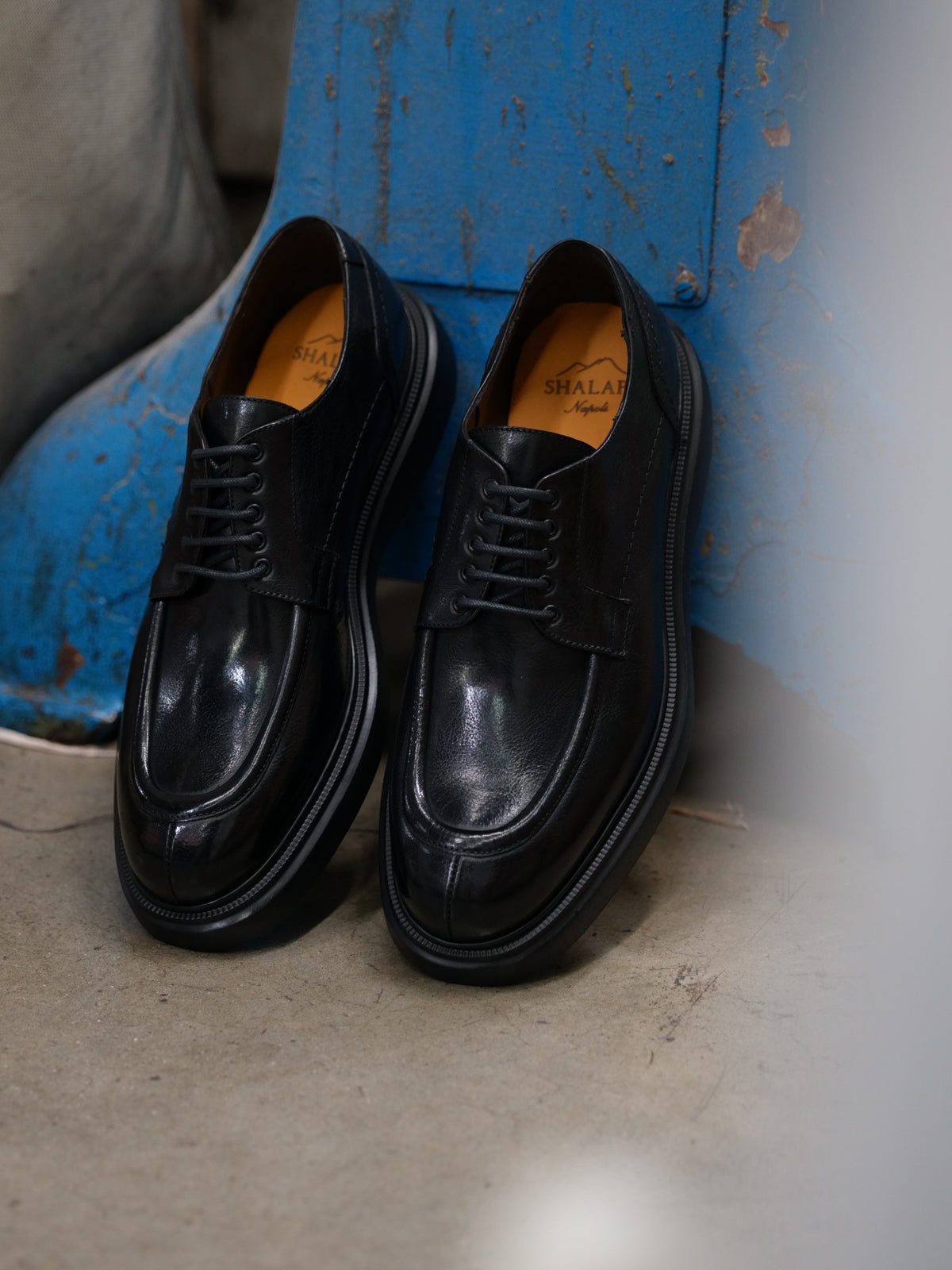 Shalapi Napoli shoes for men in buffalo black