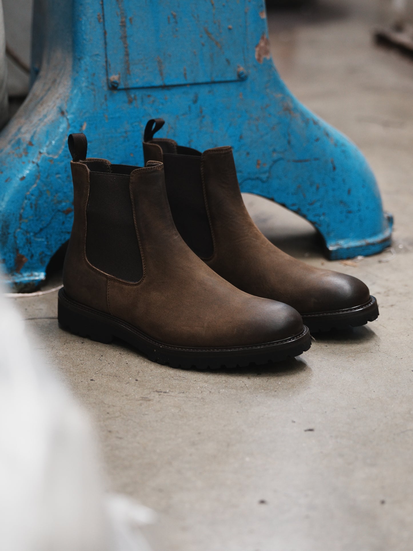 Shalapi Napoli Chelsea boots for men in horse leather in brown