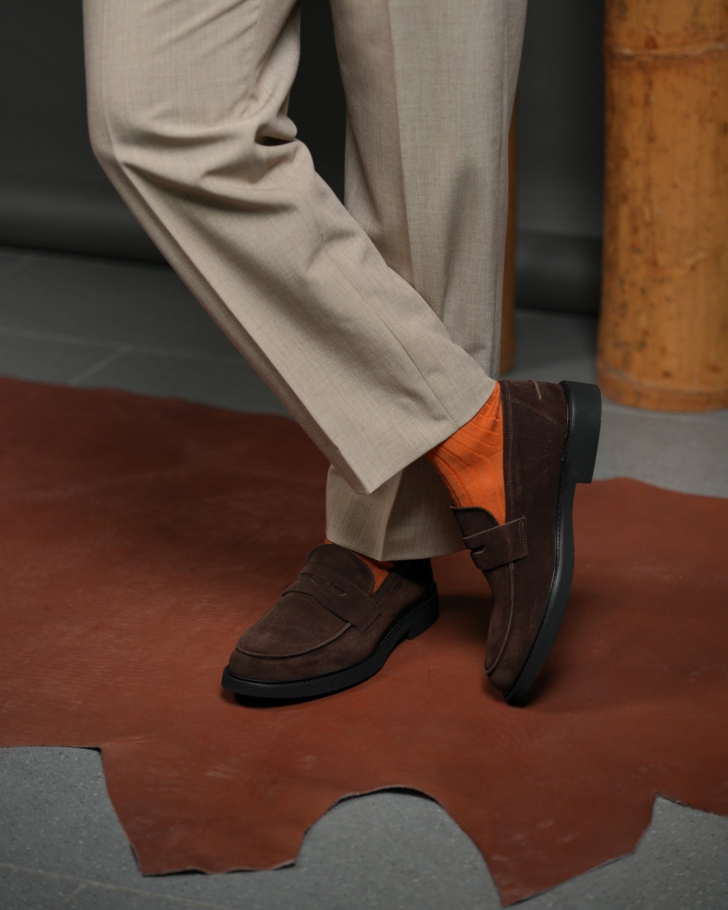 Italian loafers for men in suede brown