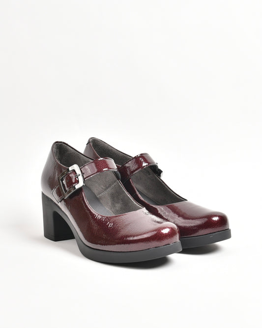 Pitillos classic high heel shoes for women in shiny burdo