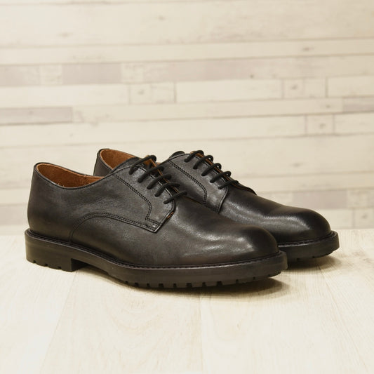 Frau Italian shoes for men in black