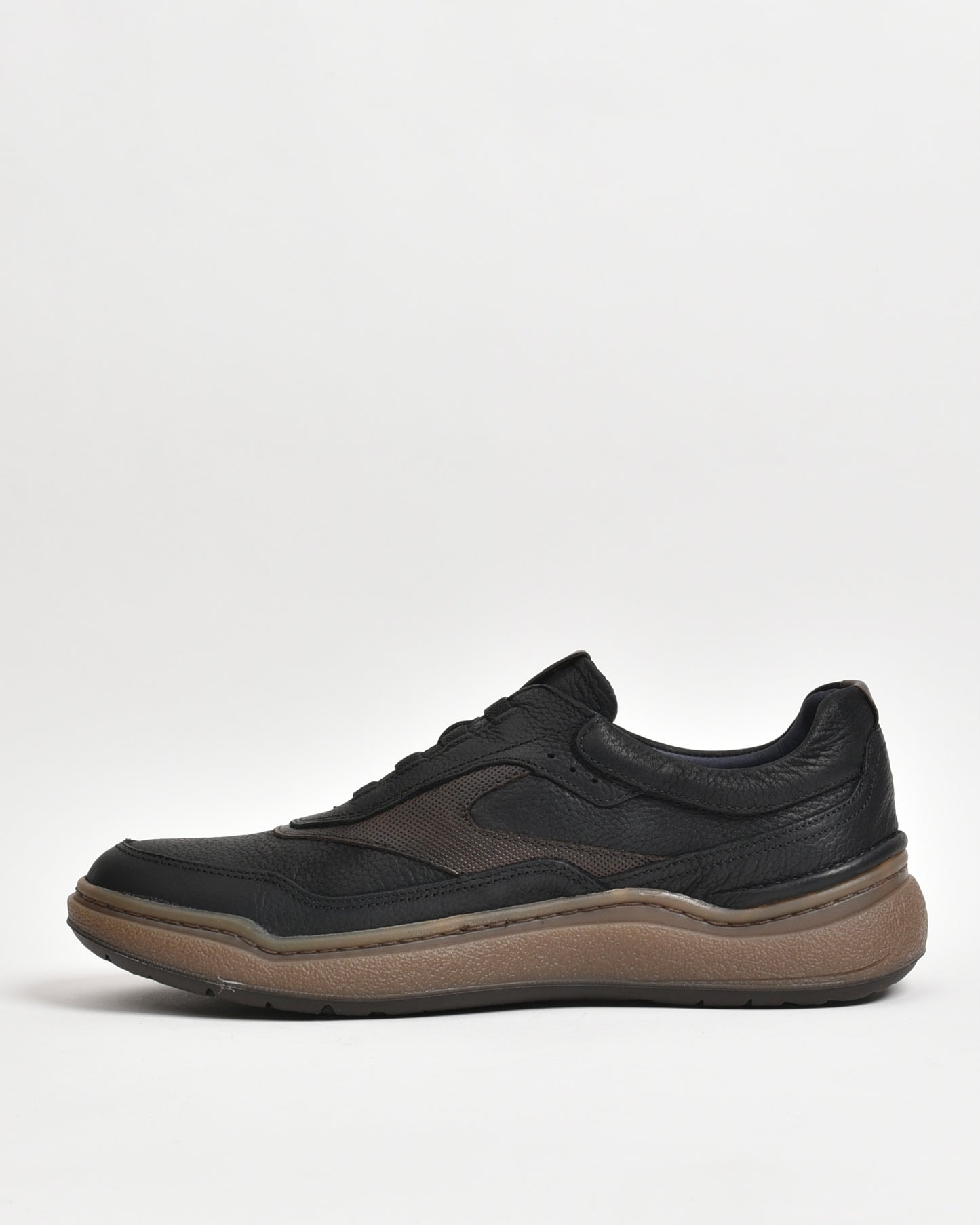 Fluchos sneakers for men in black