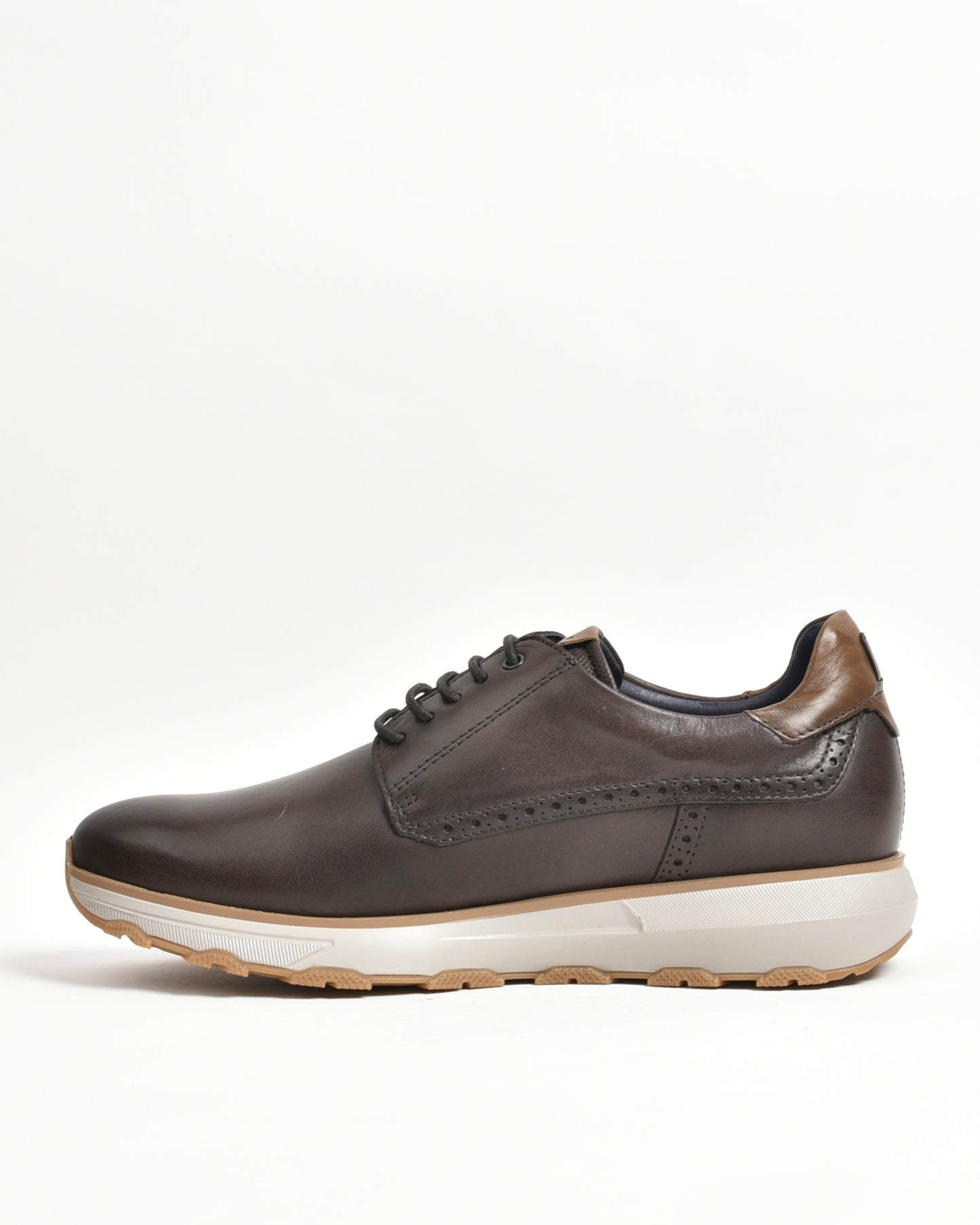 Fluchos classic shoes for men in brown