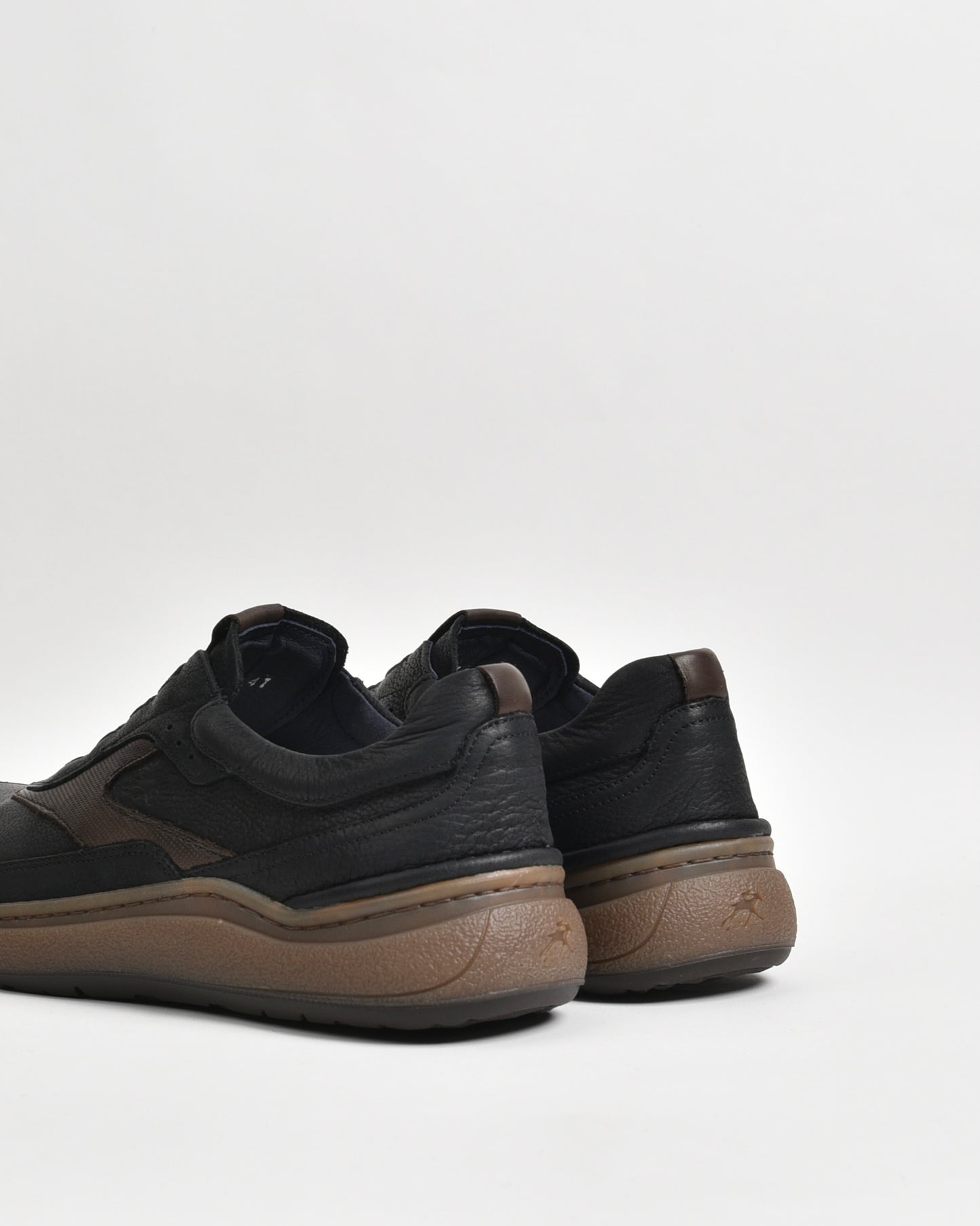 Fluchos sneakers for men in black