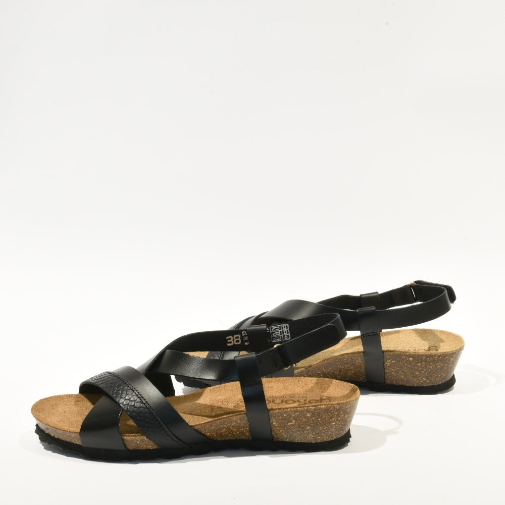 Spanish 100% Genuine Leather Sandal for Women in Soft Black