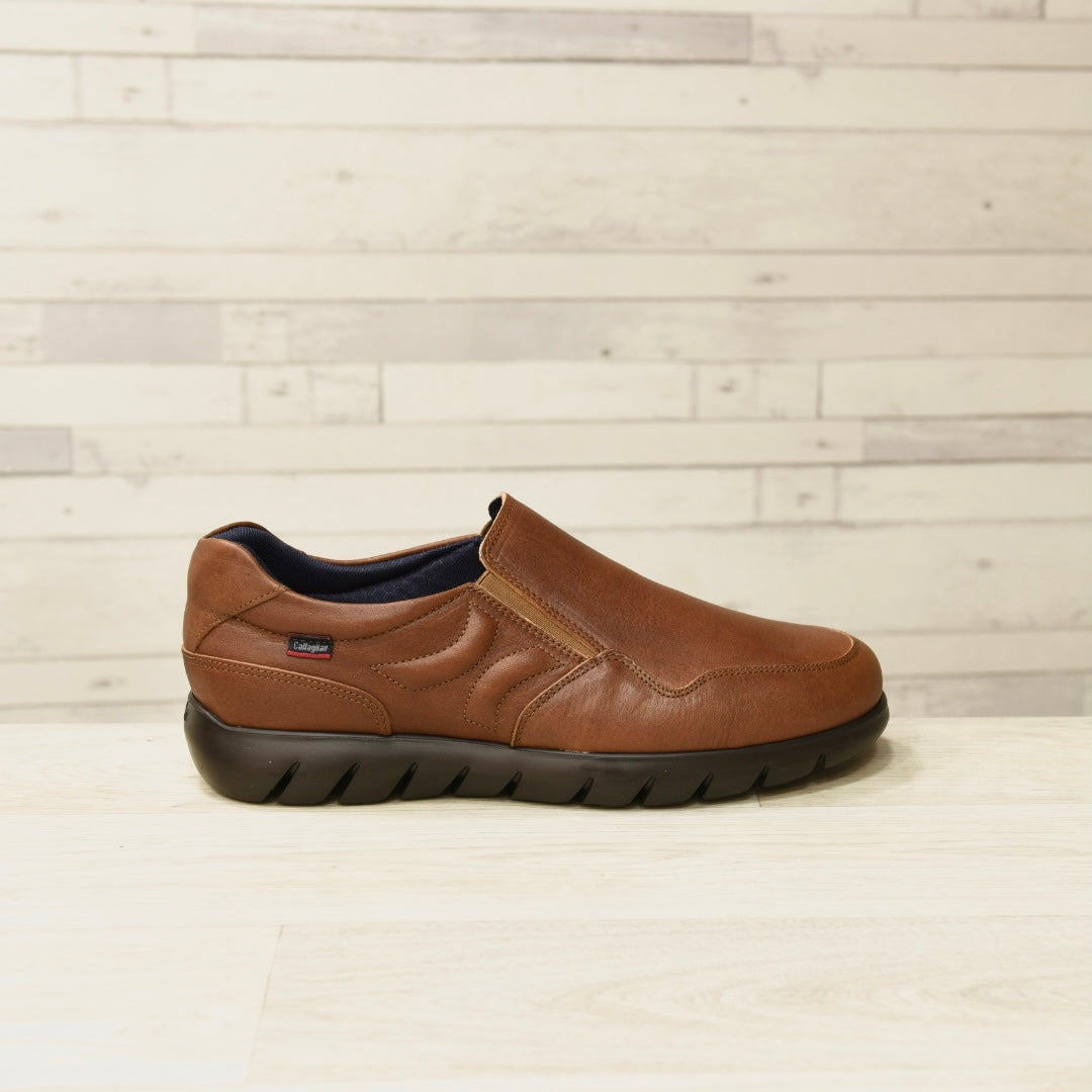 Spanish loafers for men in light brown
