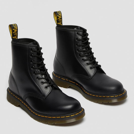 Dr.Martens for men and women in Black