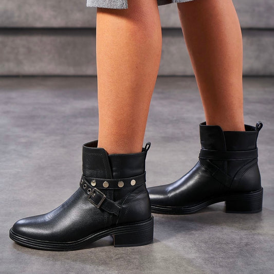 Ankle boots for women in black