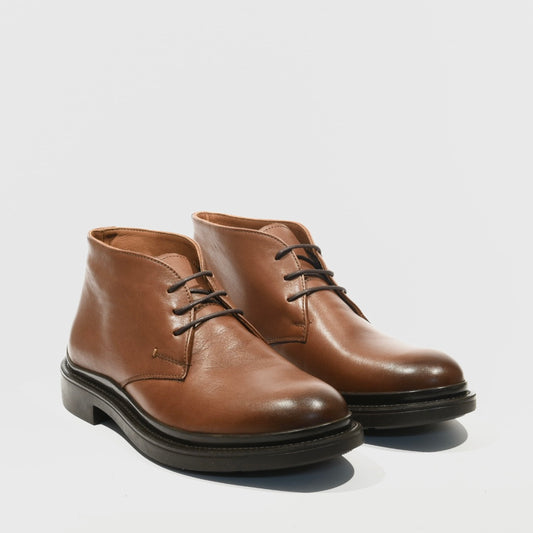 Ankle boots for men in camel