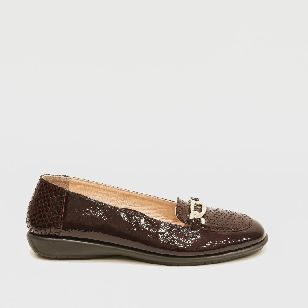 Greece comfort loafers for woman in shiny burdo