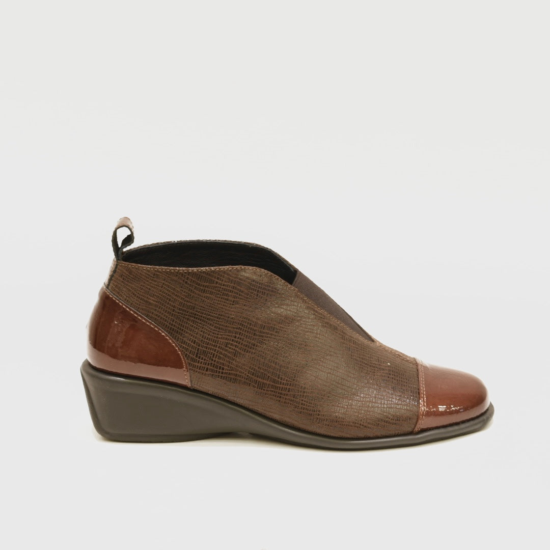 DFC Greece comfort shoes for woman in brown