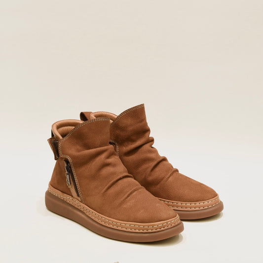 Comfort leather boots for woman in nubuck brown