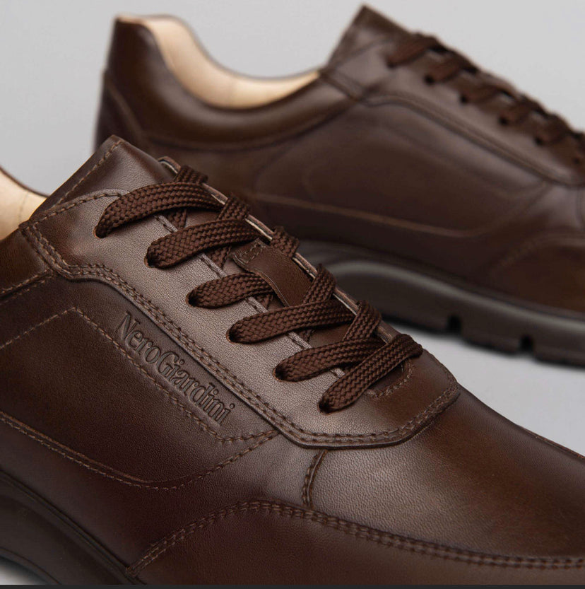 Italian sneakers for men  in brown