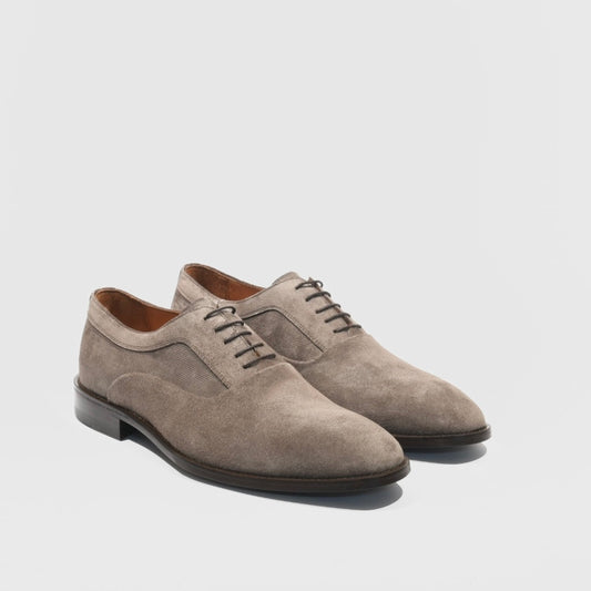 Classic lace up shoes for men in suede gray