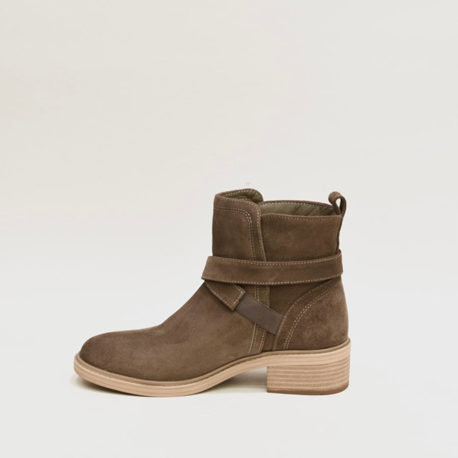 Suede leather boots for women in suede gray