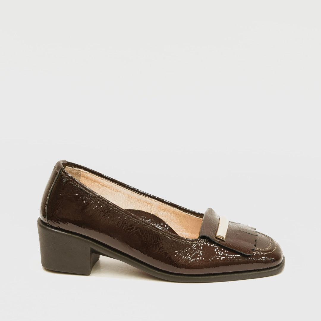 Greece comfort classic shoes for woman in shiny brown